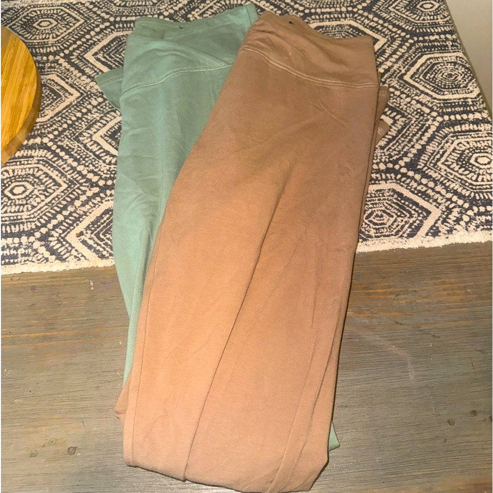 Hollister Ultra High Rise Flare Leggings!